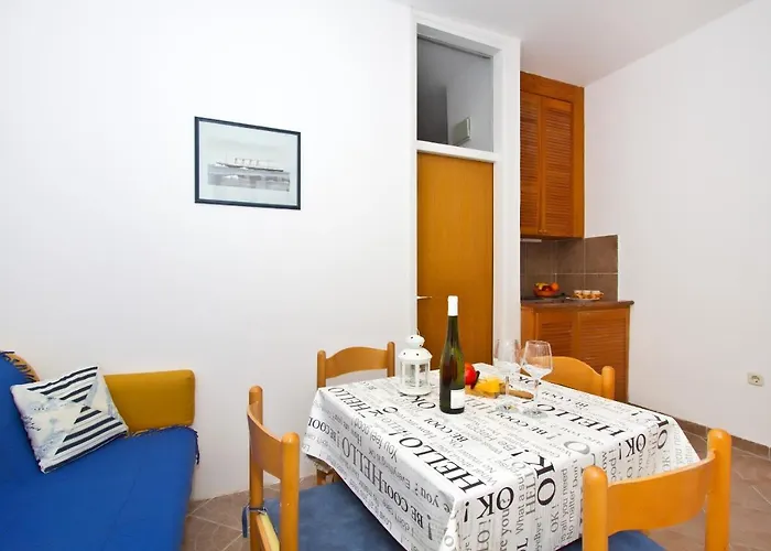 A1 - Location In The Very Center Of